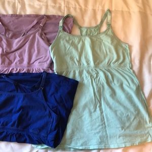 LOT- 3 nursing tanks